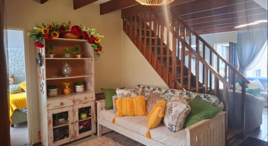 3 Bedroom Property for Sale in Heiderand Western Cape